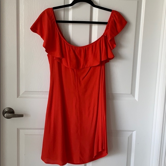 Pretty ASTR the label coral dress - Picture 2 of 3